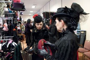 2010년 고딕 의류 상점