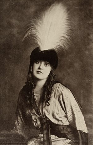 자주 함께 출연한 메이블 노르망