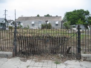 울타리가 쳐진 빈터