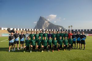 2015년 6월 25일 유로파 FC 선수단