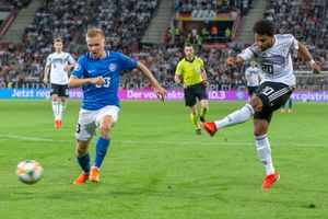 2019년 독일과의 경기에서 에스토니아를 대표하여 뛰고 있는 테니스테