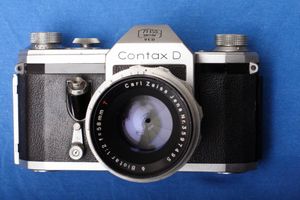 콘탁스 D
