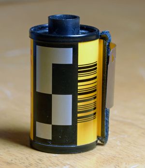 Kodak ISO 400 컬러 네거티브 필름의 코드