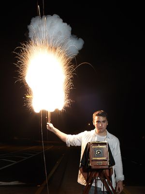 1909년 마그네슘 섬광 분말 램프 시연