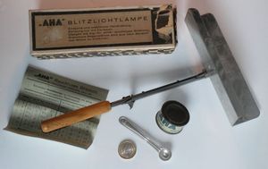 빈티지 AHA 무연 섬광 분말 램프 키트, 독일
