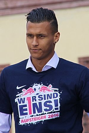 젤케는 2015년 RB 라이프치히에 입단하면서 2. 분데스리가 역사상 가장 비싼 선수가 되었다.