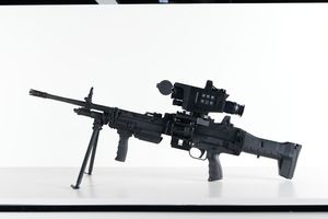 조준경 장착한 K15 기관총