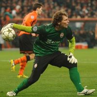 2012년 샤흐타르에서 퍄토우