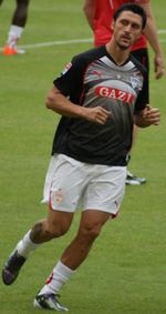 2010년 VfB 슈투트가르트에서 몸을 풀고 있는 마리카