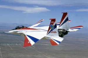 F-15 ACTIVE의 3차원 추력 편향 노즐, 1996년