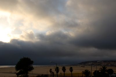 폭풍 전의 부아르쿠스 해변
