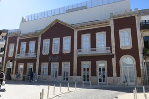 1890년에 건설된 가렛 극장의 정면.