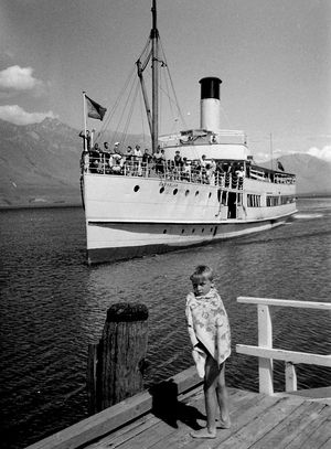 1967년 킨로치 부두로 접근하는 언슬로