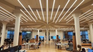 쿼드는 도서관 1층에 위치해 있다.