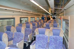 2007년, 레드 서비스 객차 내부