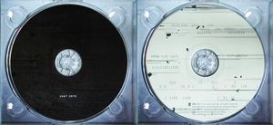 Year Zero 디스크의 두 가지 상태: 차가울 때는 검정색, 뜨거울 때는 흰색