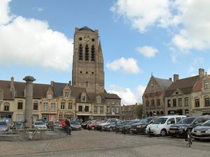 de Grote Markt에서 본 교회 (parochiekerk Sint Niklaas)