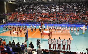 2018 FIVB 여자 배구 네이션스 리그에서 바우브지흐에서 열린 폴란드와 일본의 경기