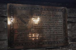 가든 가문의 스털링 기념비, 던블레인 대성당