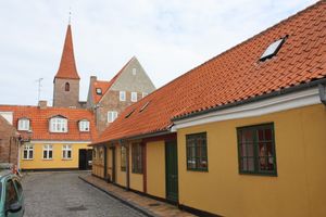 뢰네 건축과 감리교회