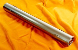 cm}} 직경으로 구성되어 있다. 우라늄 농축도는 1.25%이다.