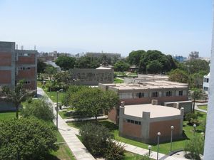 동쪽에서 바라본 건물 제타(Z)