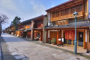 가나자와의 "니시차야가이"