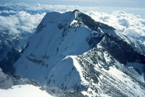 남쪽 정상과 능선