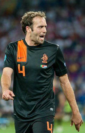 유로 2012에서 네덜란드를 위해 뛰고 있는 마테이선