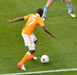 온두라스 국가대표 선수 오스카 보니에크 가르시아는 동부 컨퍼런스 챔피언십 2차전에서 선제골을 기록했다.