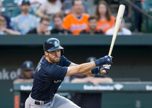 2015년 시애틀 매리너스에서 타격하는 테일러