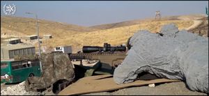 이스라엘 국경 경찰 훈련 기지에서 대테러/인질 구출 시범을 보이는 야맘 저격수들. 바렛 MRAD와 길리 수트를 착용하고 있다.