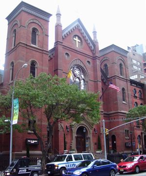 성 십자가 성당 (매사추세츠주 42번가) in 맨해튼, 뉴욕 시.