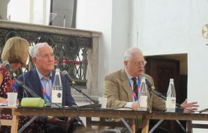 프로프. 단턴이 만토바 페스티벌레테라투라에서 한스 투치 교수와 함께, 2018년 9월 8일