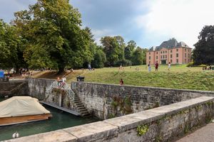 제네바 호반에 위치한 빌라 바턴 캠퍼스