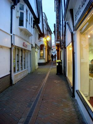 Middle Row의 오래된 건물들