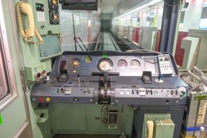 02계 지선용 편성, 1인 승무 대응 개조 후 운전대 (02-184)