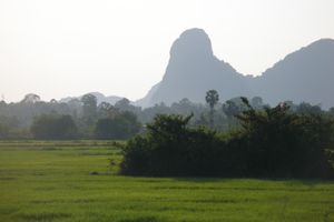 카오 푸-카오 야 국립공원 주변의 석회암 지형