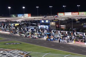 텍사스 모터 스피드웨이에서 열린 2017 Rainguard Water Sealers 600 중의 피트 스탑.