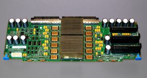 RS/6000 44P 270의 CPU 모듈에 있는 듀얼 375MHz IBM POWER3-II 프로세서