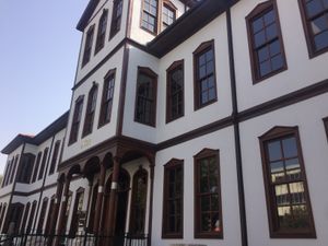 창키리 박물관 건물