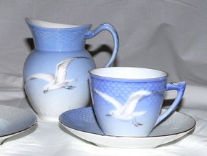 갈매기 식기류, 1895년 빙 & 그뢴달의 파니 가르드 디자인