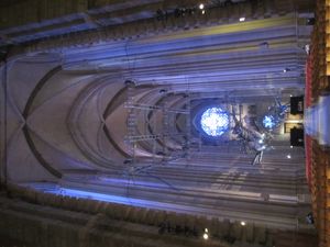 세인트 존 대성당 내부, 암스테르담 애비뉴 입구 방향