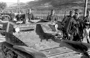 발칸반도에서 운용되는 이탈리아 L3/35 근접 촬영, 1943년 8월