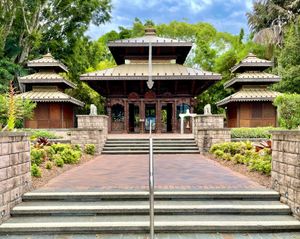 사우스뱅크 파크랜드의 네팔 평화 탑