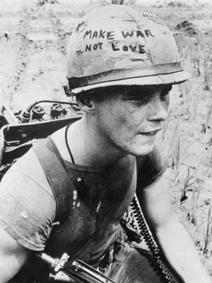 Cpl. Michael Wynn의 수정 전 원본 사진