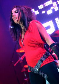 이탈리아 보컬리스트 마리안젤라 데무르타스는 2007년에 트리스타니아에 합류했다.