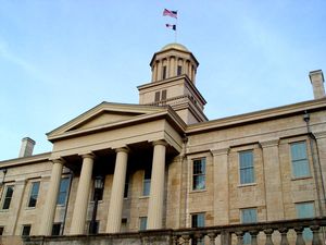 구 국회의사당 건물은 현재 아이오와 대학교의 일부이자 아이오와 주 역사 박물관이다.