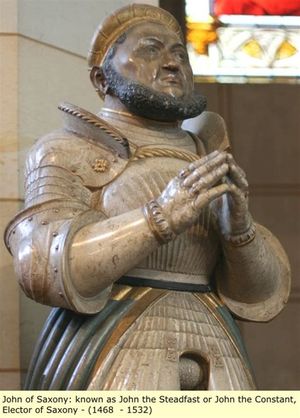 "결연공 요한" 성 교회 내부