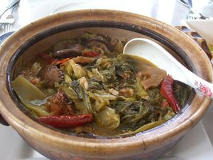 남은 음식으로 준비한 스튜